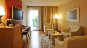 csm_1-Rogner_Tirana_room_02_f894ec40e6